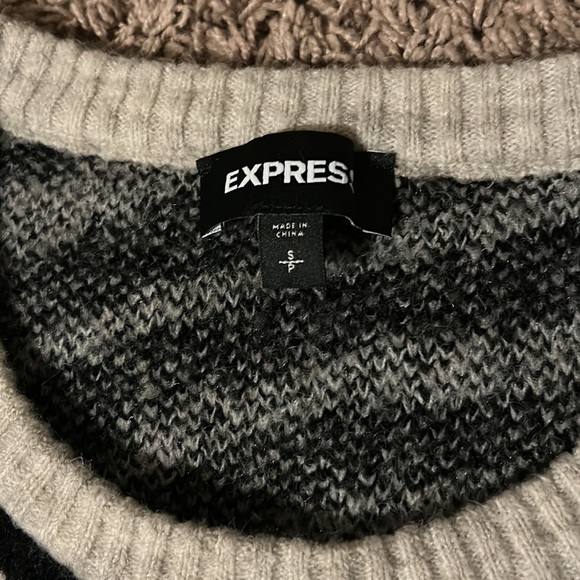 Express sweater - Picture 2 of 3